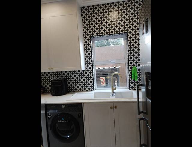4 BEDROOM HOUSE FOR SALE IN FOURWAYS